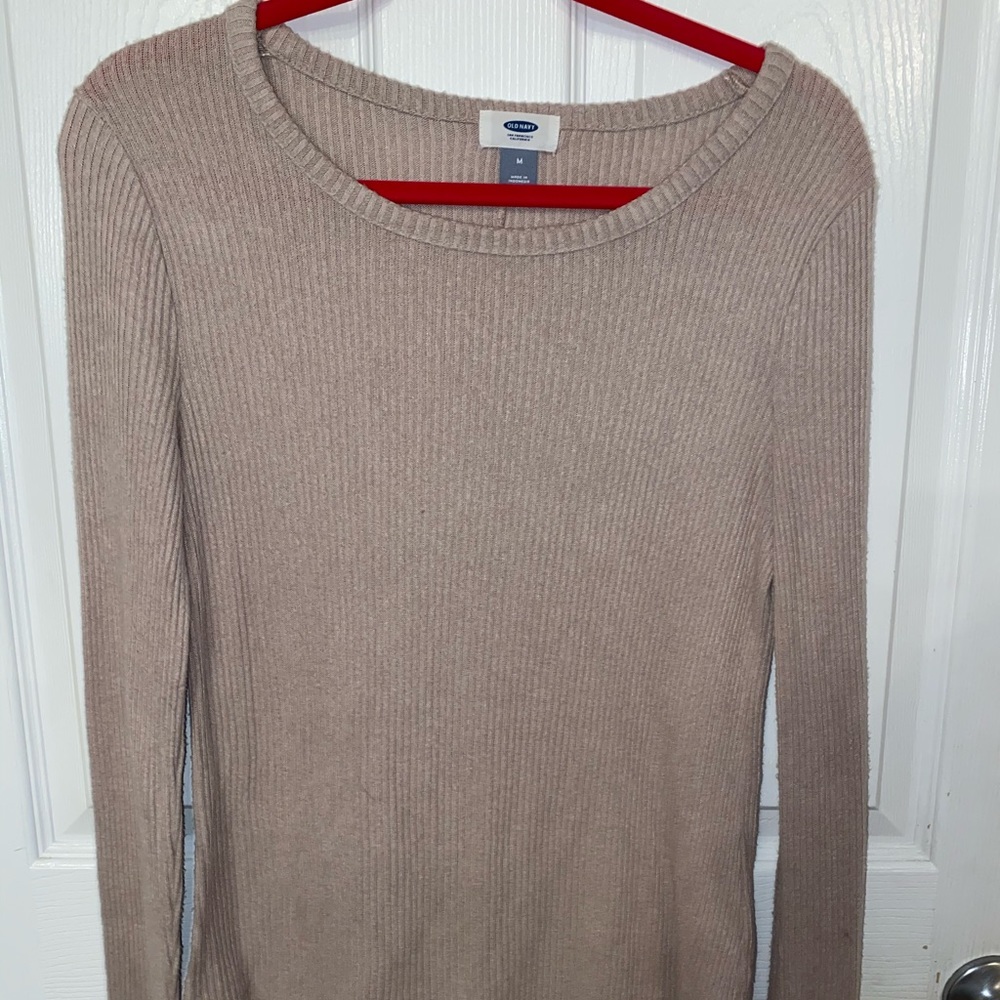 Light pink/ cream long sleeve top!